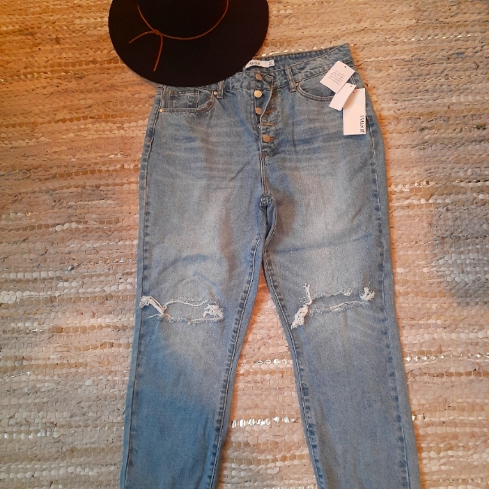 JustFab Ankle Length High Waisted Boyfriend Jean